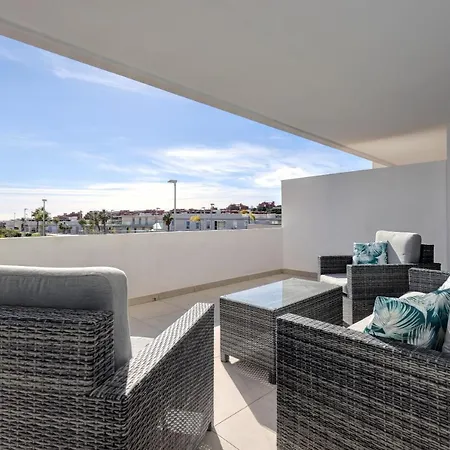 Serenity Views 公寓 埃斯特波纳